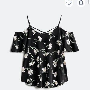 Kaileigh Black Floral Women's Blouse
